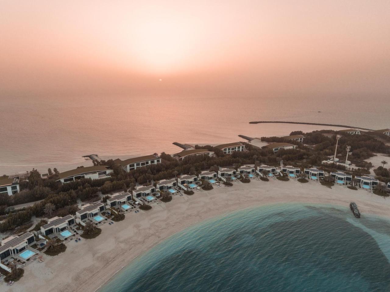 מלון אבו דאבי Nurai Island, Saadiyat מראה חיצוני תמונה Aerial view of the resort